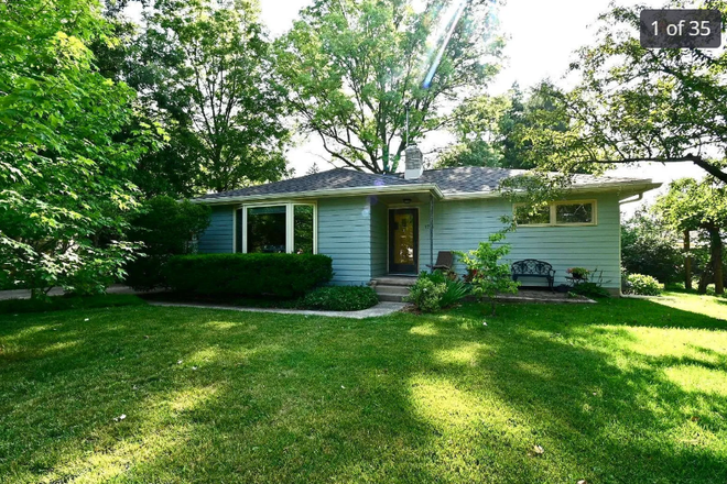 Front entry - Private Room For Rent in Three Bedroom Home Walking Distance to Campus