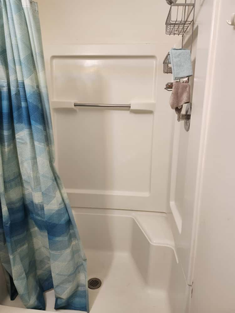 Private bathroom - Fully furnished winter sublet