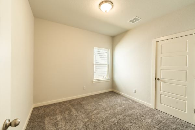 Bedroom 4 - House close to campus