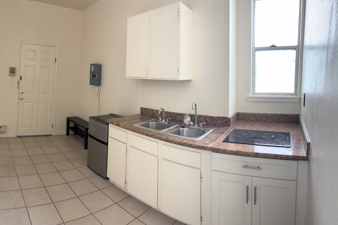 Kitchen area - Furnished 1 Bedroom -Close to campus, bart,restaurants