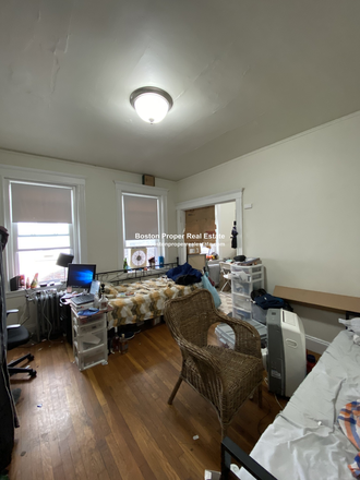 A - SPACIOUS 1 BEDROOM