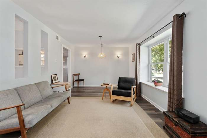 Visitor room - Private Room and Master Bedroom Available, Walkable distance to UTD House
