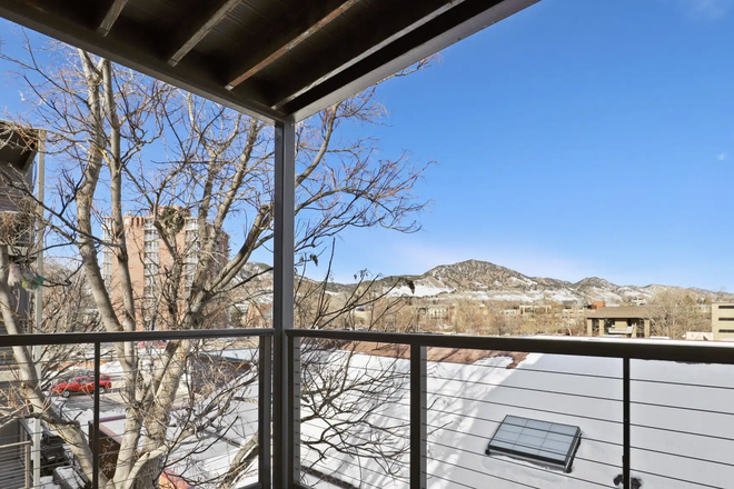 Balcony - Parker Off Pearl Apartments