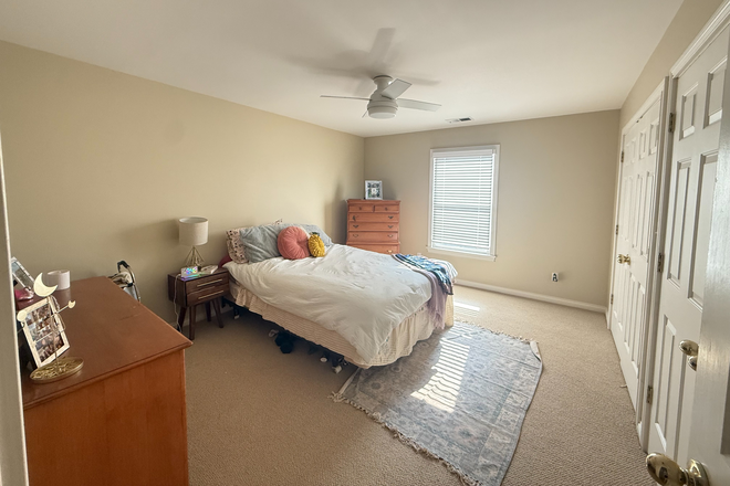 Bedroom - Room for Rent Off Chinoe + Shared Living Spaces Townhome