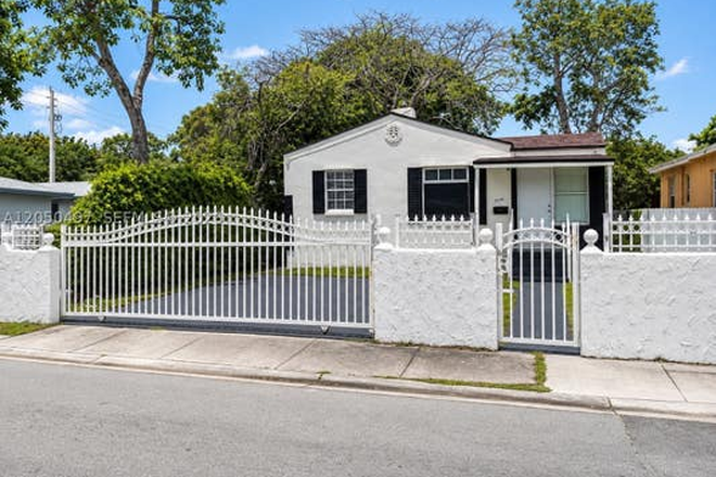Street View - Charming and private two-bedroom house with a big backyard