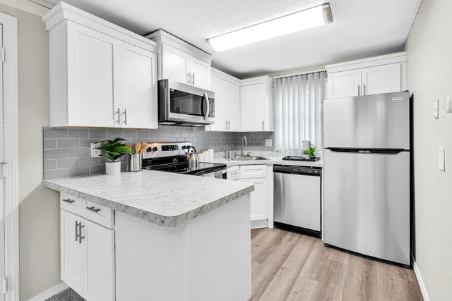 Kitchen - Sugarloaf Estates