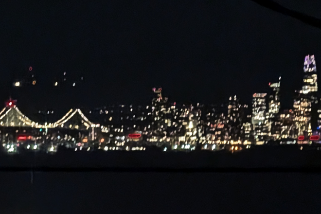 Relighting of the Bay Bridge- Balcony View - Majestic View- Easy Commute to Campus- All inclusive