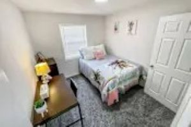 Bedroom - The Mill Apartments, close to campus