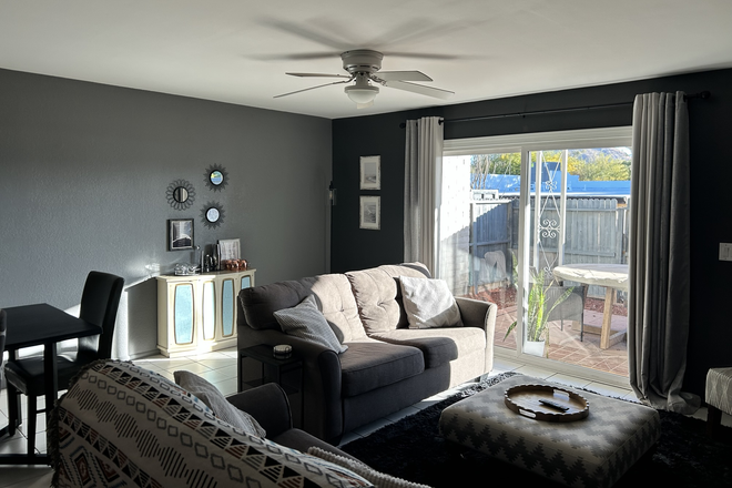 Living Room - West Tucson, Starr Pass, 3 Bed/2 Bath Townhome, UofA Grad Shared Housing + ALL UTILITIES INC.