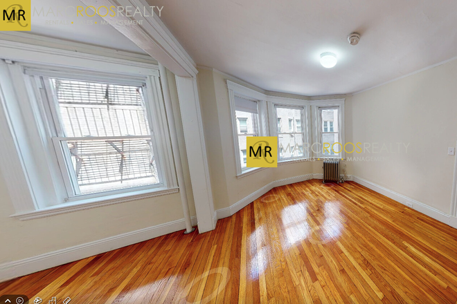 x - Boylston St Studio Fenway Apartments