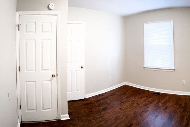 - 8851 Chapel Hill Rd