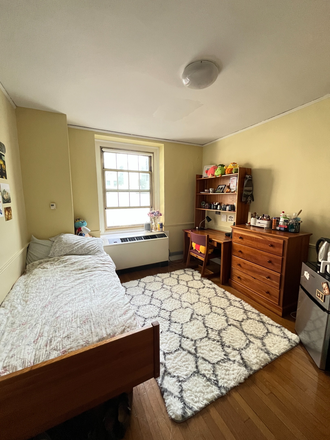 Room - Harvard Medical School Dorm (1 min away from campus!)