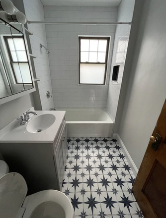 - - 6 BEDROOM APARTMENT JUNE 2027