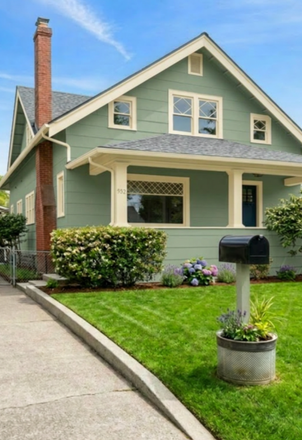 Newly Renovated 4-Bedroom Home — 10-Min Bike to Campus - Newly Renovated 4-Bedroom Home — 10-Min Bike to Campus