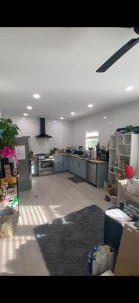 Living space - Cheap house close to campus