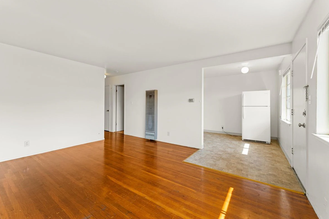 Interior - 2 bedroom spacious apartment, 5 min walk from campus