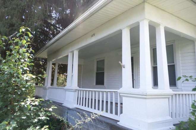 - 3 Bedroom 1.5 Bath House
