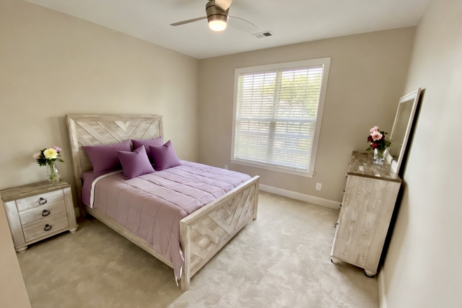 second bedroom - Fully furnished 3-bedroom, 2-bath top-floor condominium