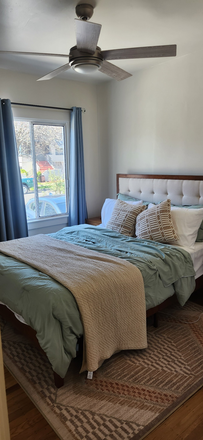 Bedroom - Quiet 1 Bedroom & Private Bath