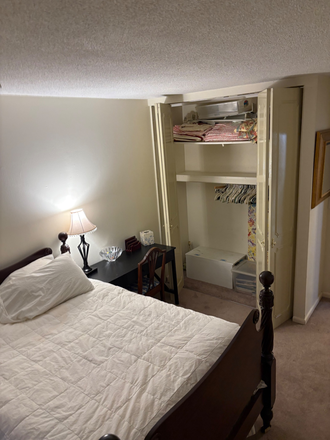 Bedroom - Respectful Roommates! Great Location! Clean! No Drama! Quiet Bedroom.