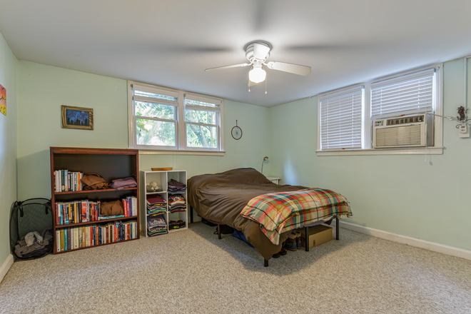 Bedroom 1 - Affordable and safe two bedroom apartment, utilities included, ideal Decatur location.
