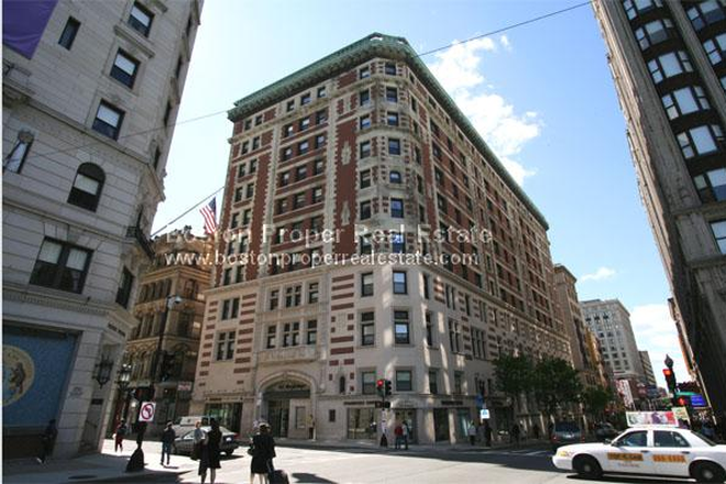 a - Doorman building by Boston Commons