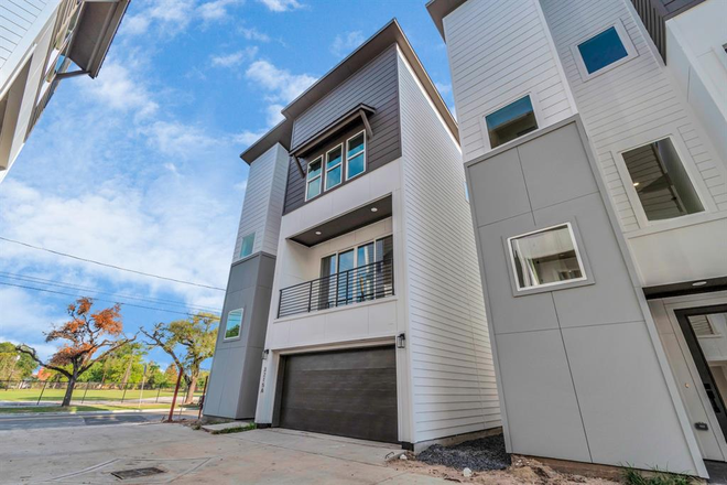 Outside view. - New Single-family Home Close to Campus, 3-Bed/3.5-Bath + Washer/Dryer/Fridge (Listing on HAR)