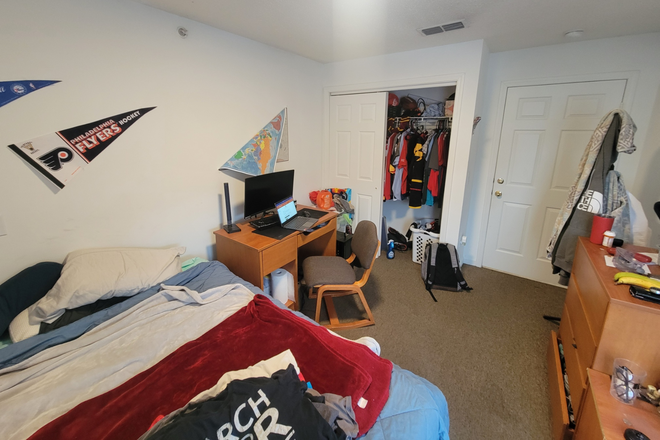 Bedroom - Apartment 447C