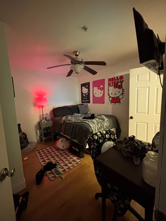 Bedroom - Holmes View Manor ***Girls Only*** Apartments