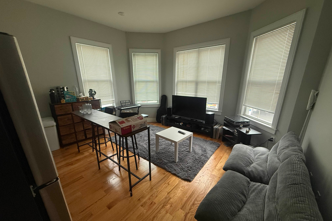 Living Room - $1700 - Bedroom in 2 Bed/1 Bath, 30 Second from Stop & Shop and Green Line, 15 Min from Campus!