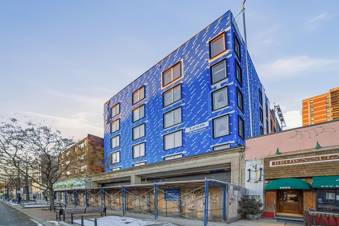 Outside - New Construction Spacious Studio Close to BU