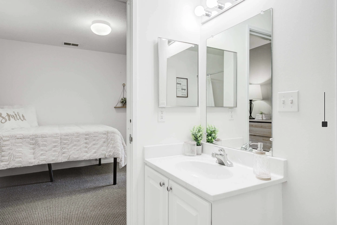 Bedroom - Campus Village Apartments