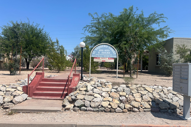 Front entry to property - El Vaquero Court