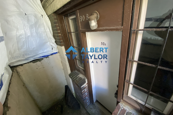 Exterior - Garden Level 2 Bedroom!! All utilities INCLUDED!!