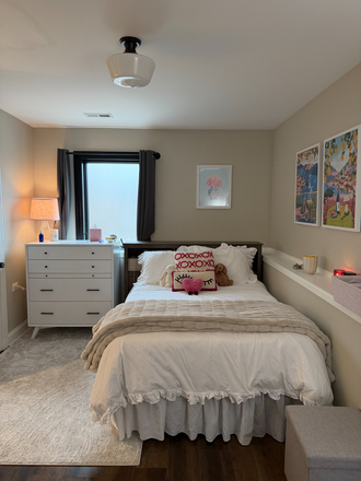 Bedroom - Sublet available 2026-2027 school year (1 bedroom in a 4BR/1BA house)