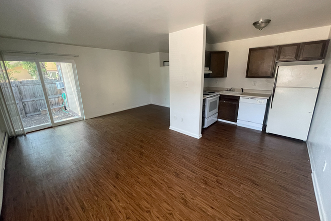 3 - AVAILABLE 8/5: 3560 Arthur Ct #2 Apartments