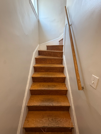 - - FOUR BED PRIME LOCATION TUFTS HOUSING 6/1/2027 Apartments
