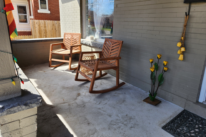 Front porch - Cole Neighborhood Rental