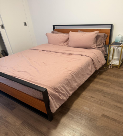 Bedroom - Soldiers Field Park SFP Apartment 1Bed 1 Bath! Free WiFi and Gym