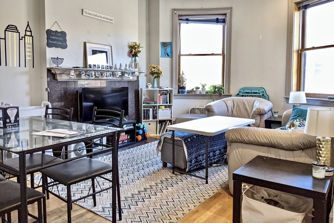 Living Room - 4 Bedroom ACROSS from ISEC!! Apartments