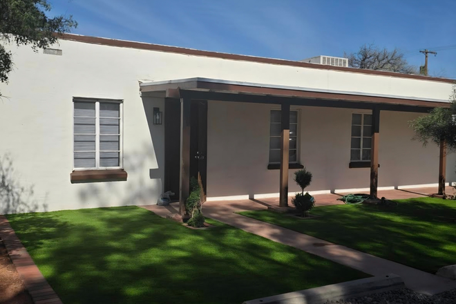 Front door - Renovated 3BR/2BA Student Home Near UA | Private Yard, AC Per Room & Security Included