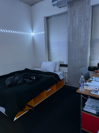 Bedroom - Letterman Chicago