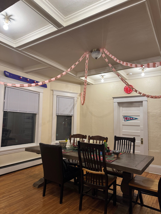 Dining room - House close to campus