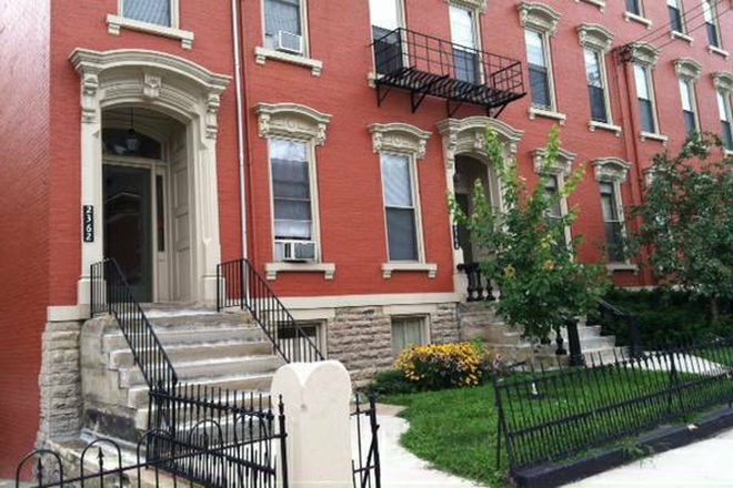 2362 Auburn Ave. - Close to UC campus with lots of Historic Charm! Apartments