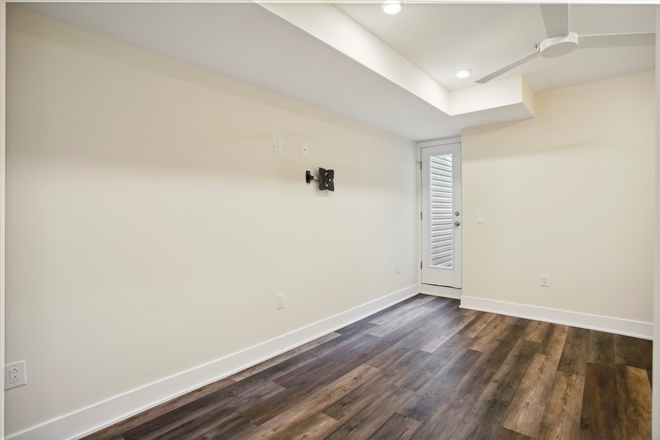 room - 1807 N BOUVIER ST Duplex