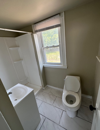 Bathroom - 1608 Potter pl House
