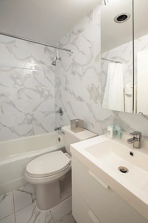 Bathroom - 1505 S Bentley Ave Apartments