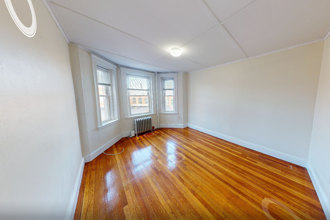 Call NOW for showings! 617-236-8550 - BOYLSTON ST - *NO FEE* CUTE BAY FRONT STUDIO IN SYMPHONY W/ H&HW INC, LNDRY IN BLDMG *AVAIL NOW!* Apartments