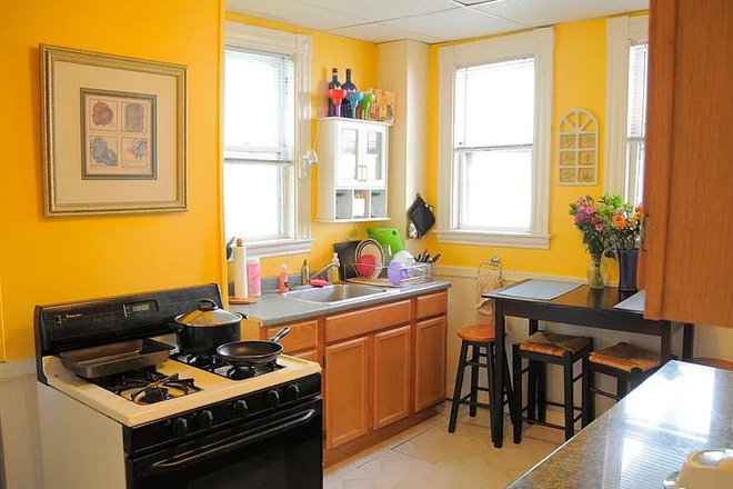 Kitchen - Large Brighton 3BR 9/1 Heat Included No Fee! Apartments