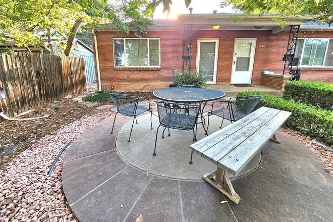753 Front View with Porch - Bouldu - Perfect University Hill Location — Walk to CU!